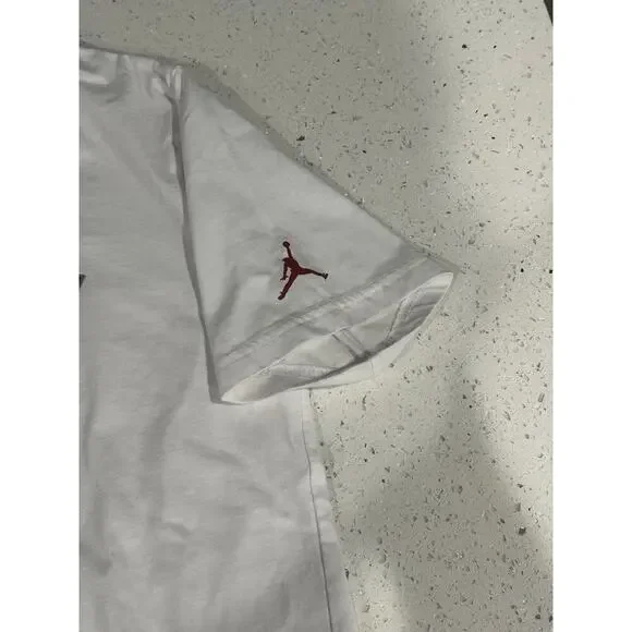 Nike Air Jordan Boys Short Sleeve T-shirts; Size XL - Picture 3 of 4